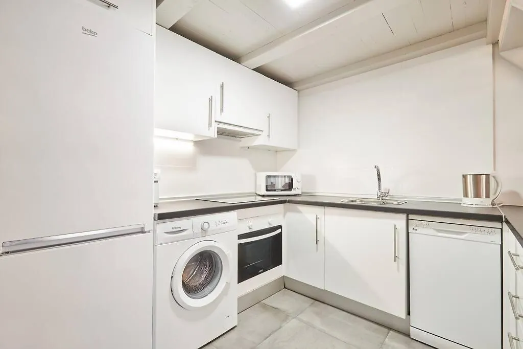 Apartamento Con Encanto En Sol - Madrid #C-1