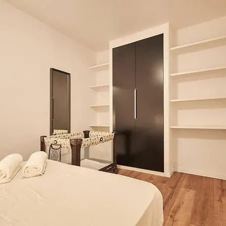 Apartamento Con Encanto En Sol - Madrid #C-2